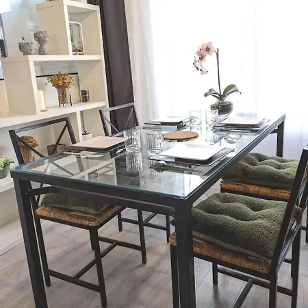 Maison Renovee Avec Jardinet Pres Paris 5 Minutes Du Metro Apartment